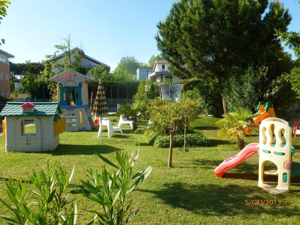 Villa Liliana Cervia Exterior photo
