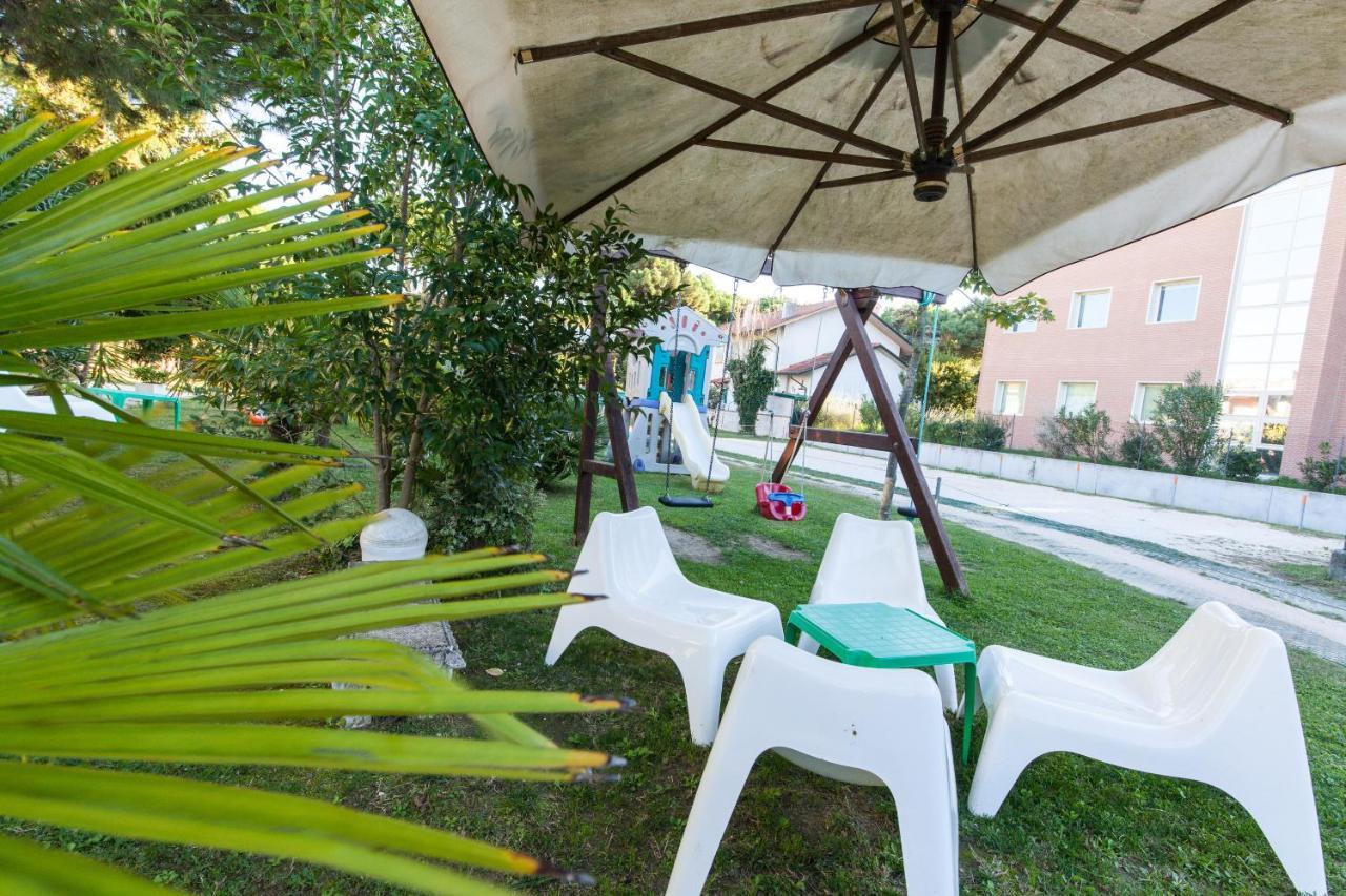 Villa Liliana Cervia Exterior photo